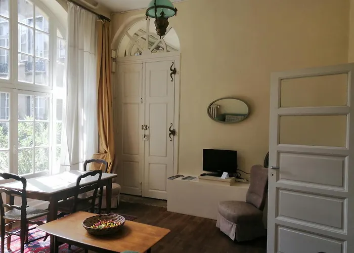 Particulier Maleteste ディジョン